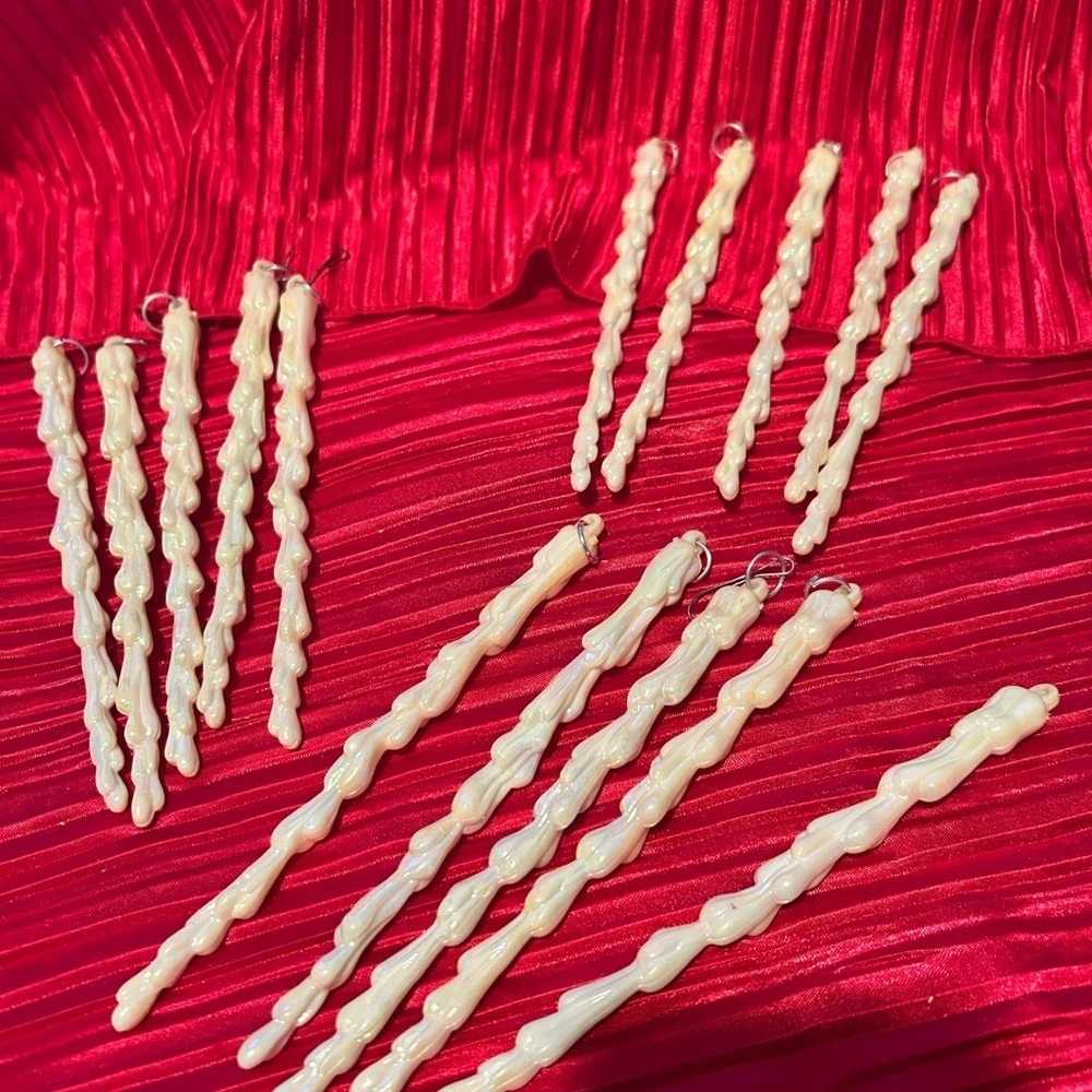15 Vintage Elegant sparkly 6” icicles- beautiful when in the tree- preloved